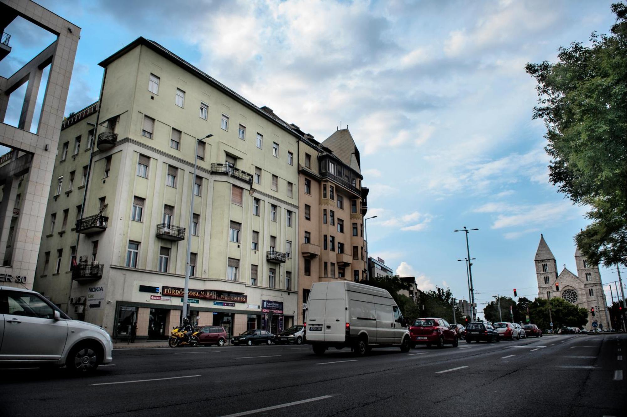 Westend Hostel Budapest Exterior photo