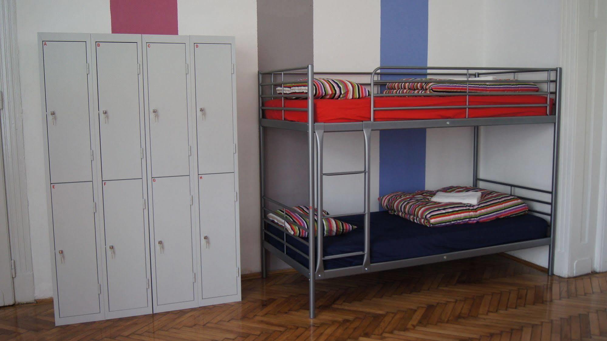Westend Hostel Budapest Exterior photo